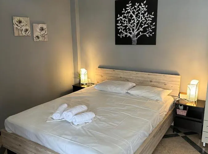 Grey Pearls Apartments